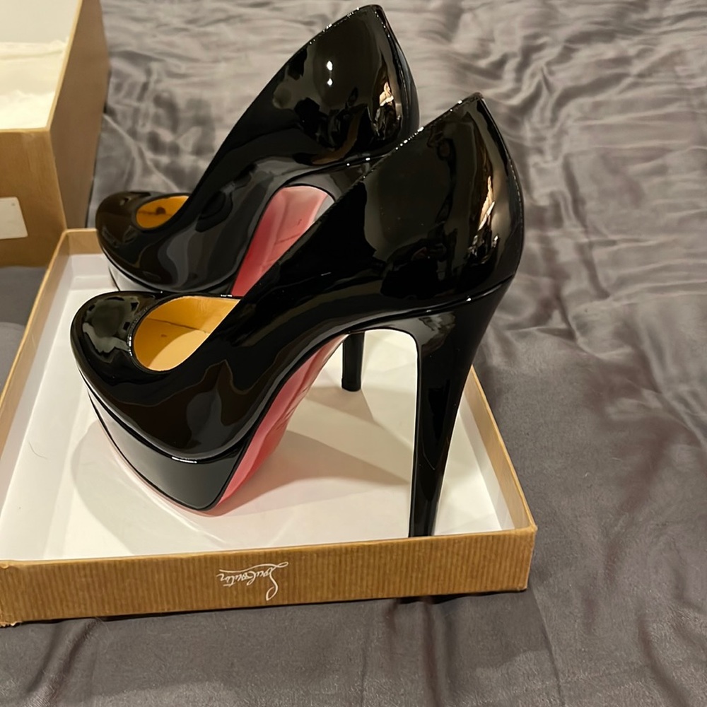 Brand new Christian Louboutin Bianca heels